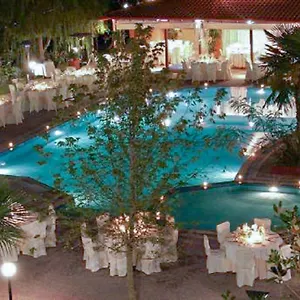four-seasons-thessaloniki.hotels-of-thessaloniki.com/