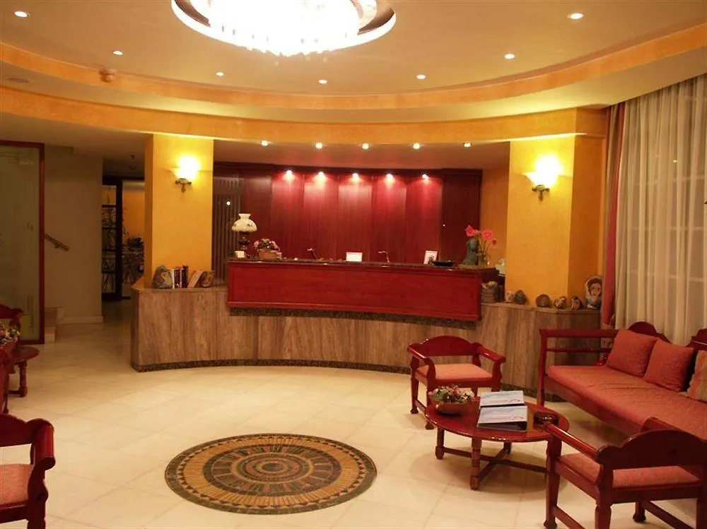 Elina Hotel Apartments Rethymno  3*, Rethymno (Crete) Greece